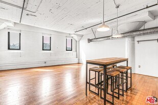 200 N San Fernando Rd in Los Angeles, CA - Building Photo