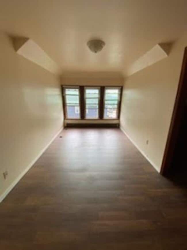 property at 572-574-574 W Arthur Ave