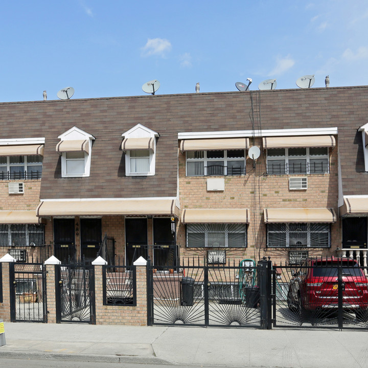 491 Central Ave in Brooklyn, NY - Building Photo