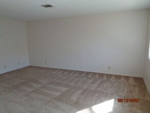 2821 Desert St in Rosamond, CA - Building Photo - Building Photo