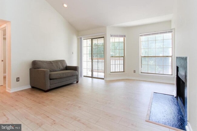 3916 Penderview Dr in Fairfax, VA - Building Photo - Building Photo