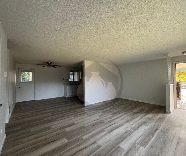 4871 Elkhorn Dr SE in Salem, OR - Building Photo - Building Photo