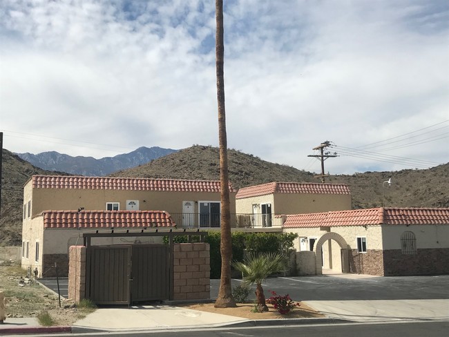 36953 Bankside Dr in Cathedral City, CA - Building Photo - Building Photo