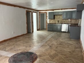 6652 Co Rd 125 in Terrell, TX - Building Photo - Building Photo