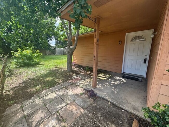 3399 Green Briar Cir in Gulf Breeze, FL - Building Photo - Building Photo