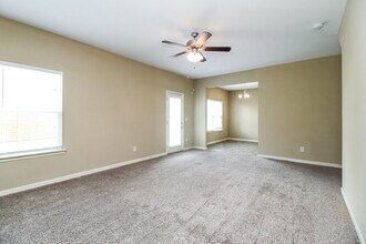 41 Crescent Chase in Dallas, GA - Foto de edificio - Building Photo