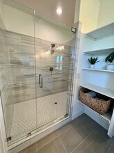 107 Golf Vw Dr in Eagle Point, OR - Building Photo - Building Photo