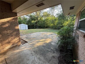1400 N East St in Belton, TX - Building Photo - Building Photo