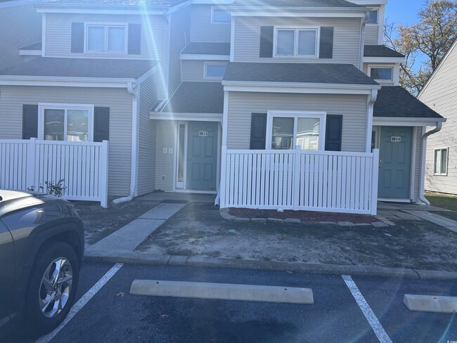 property at 800 Deer Creek Rd