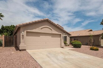 13154 W Gelding Cir in Surprise, AZ - Building Photo - Building Photo