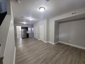 3914 Ridgewood Ave in Baltimore, MD - Building Photo - Building Photo