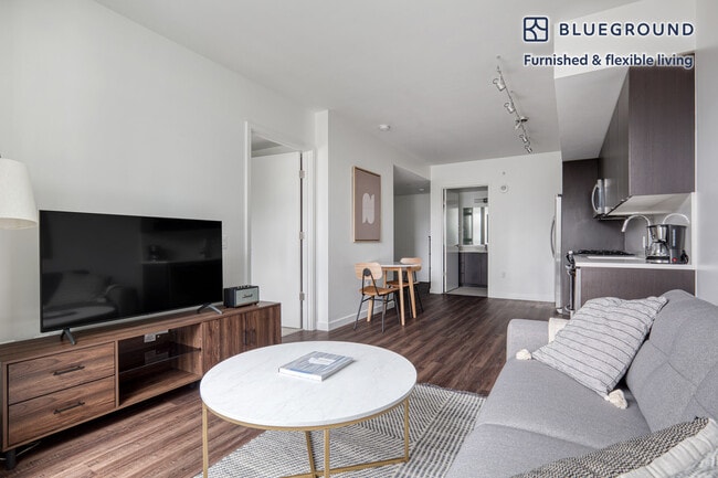 2116 4th Ave, Unit SI FL16-ID229 in Seattle, WA - Foto de edificio - Building Photo