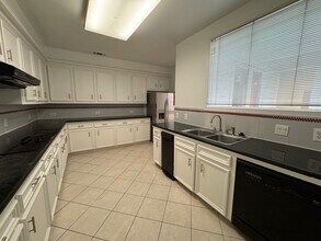 11842 Taylorcrest Rd in Houston, TX - Building Photo - Building Photo