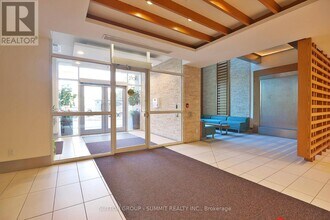 2221-165 Legion Rd N in Toronto, ON - Building Photo - Building Photo