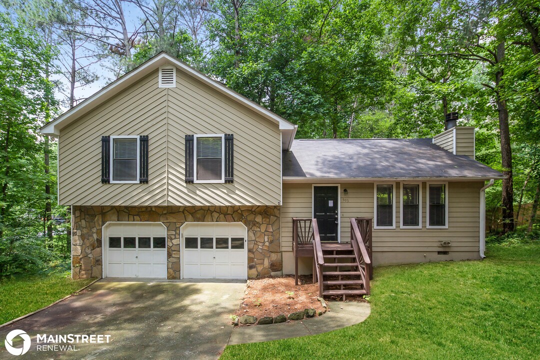 505 Wood Crest Ct in Woodstock, GA - Building Photo