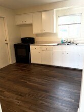 547-R547 Mary St in Medford, OR - Building Photo - Building Photo