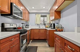 1239 W Rosecrans Ave in Gardena, CA - Building Photo - Building Photo