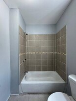 138 Clinton Ave in Newark, NJ - Building Photo