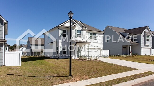 227 W L Miller Dr in Jackson, GA - Building Photo - Building Photo