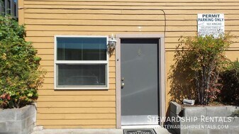 1831 Kincaid St in Eugene, OR - Building Photo