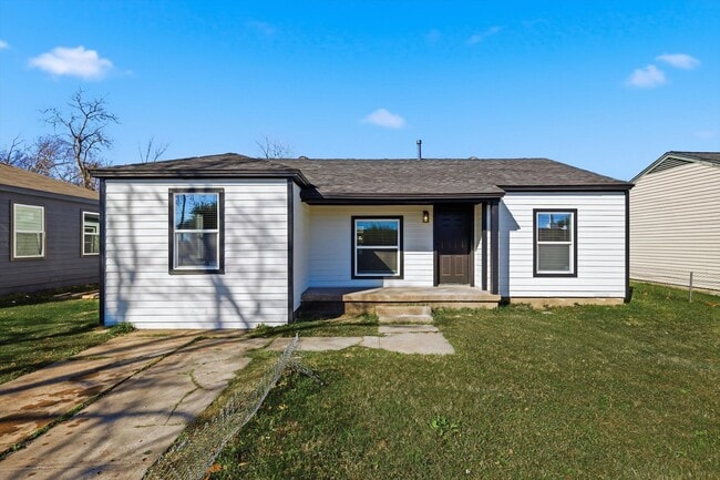 2859 Marjorie Ave in Dallas, TX - Foto de edificio - Building Photo