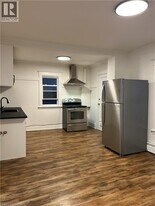 3 Balmoral Ave S in Hamilton, ON - Building Photo