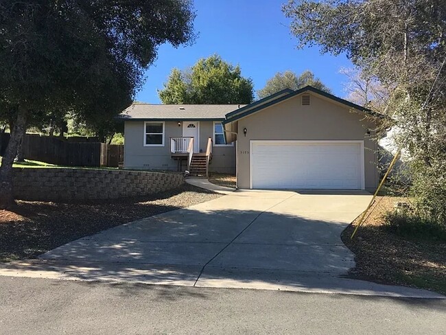 property at 5175 Tomahawk Way