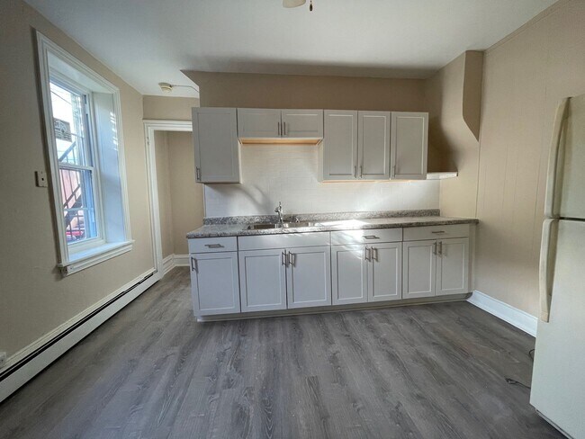 property at 511 N 4th St