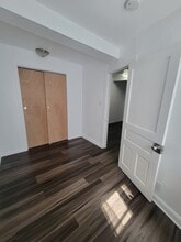 3240 S Hoyne Ave, Unit 1st FL Rear in Chicago, IL - Building Photo - Building Photo