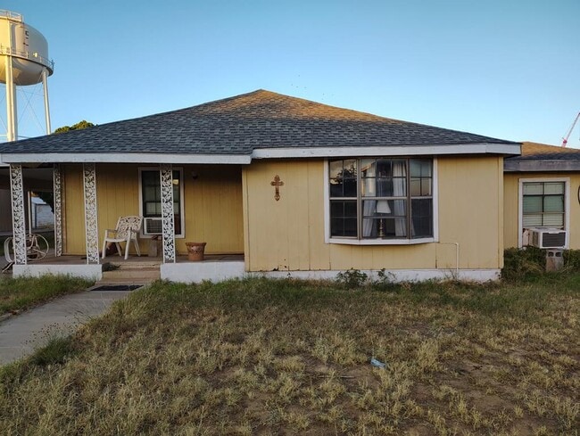 property at 1102 S Alford St