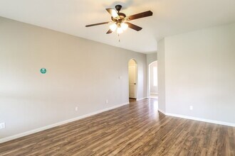 2720 Silver Sage Dr in Denton, TX - Building Photo - Building Photo