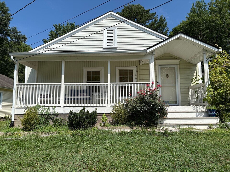 2228 Otis St in Durham, NC - Building Photo