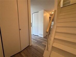 456 Hunting Creek Rd in Canonsburg, PA - Building Photo - Building Photo