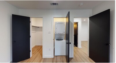 5103 Live Oak St in Dallas, TX - Building Photo - Building Photo