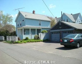 193 Quinnipiac St in Wallingford, CT - Foto de edificio - Building Photo