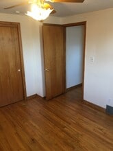 234 E 33rd St in Erie, PA - Foto de edificio - Building Photo