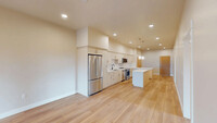 Westmount Luxury Apartment Homes in Redmond, OR - Building Photo - Building Photo