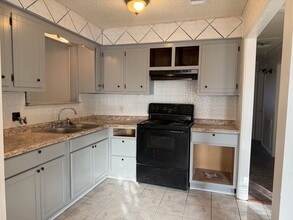 2742 Minden St in Baton Rouge, LA - Building Photo - Building Photo