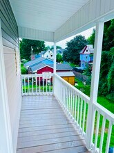 11 Howard St, Unit 2nd floor 3 bedroom apart in Westfield, MA - Building Photo - Building Photo