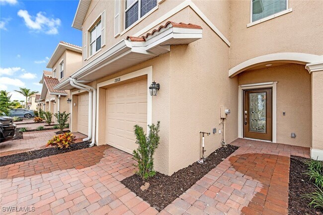 2929 Tardiff Dr in Naples, FL - Foto de edificio - Building Photo