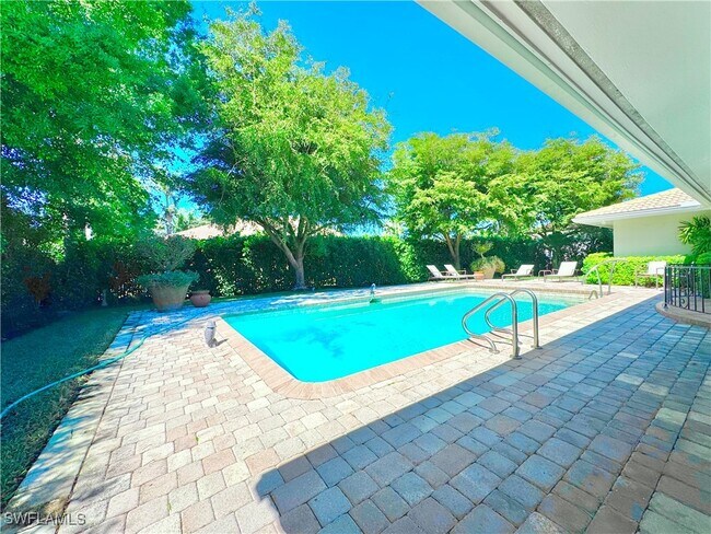4083 Belair Ln in Naples, FL - Building Photo - Building Photo