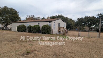 3753 Oakwood Dr in Wesley Chapel, FL - Building Photo - Building Photo