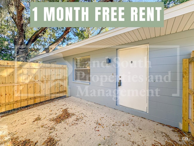 property at 815 W Carole St