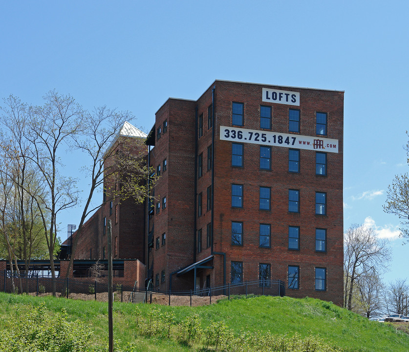 836 Oak Lofts in Winston-Salem, NC - Building Photo