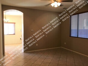 1691 W Gleaming Moon Ln in Tucson, AZ - Building Photo - Building Photo