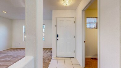 240 Anteeo Way in Santa Rosa, CA - Building Photo - Building Photo