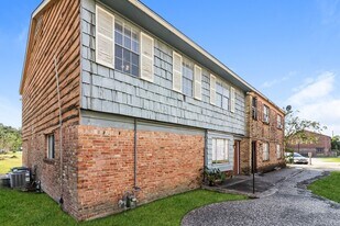 3115 Falk Ct in La Porte, TX - Building Photo