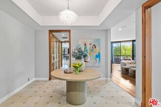 300 N Swall Dr in Beverly Hills, CA - Building Photo - Building Photo