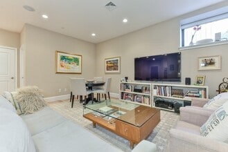 133 Appleton St, Unit 1 in Boston, MA - Foto de edificio - Building Photo