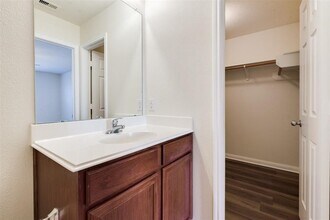 26918 Graybill Ct in Hockley, TX - Foto de edificio - Building Photo